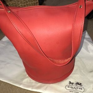 LIMITED EDITION Coach coral bucket bag